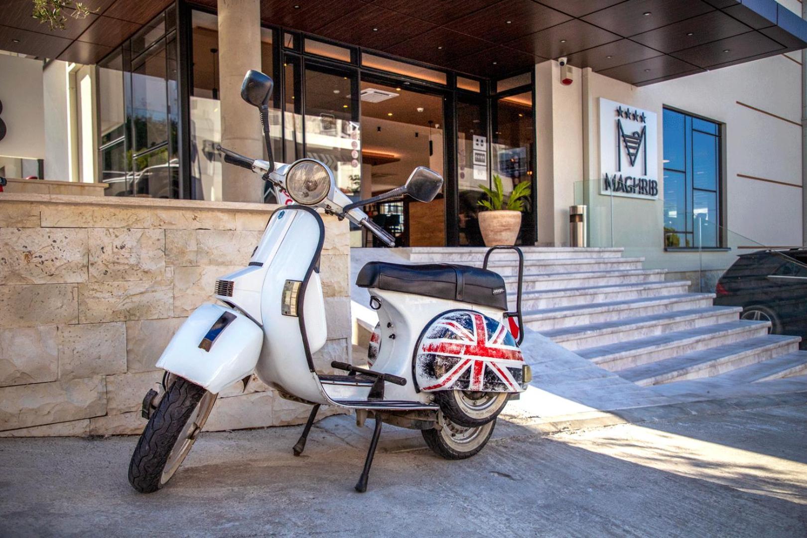Maghrib Hotel Ulcinj Eksteriør bilde
